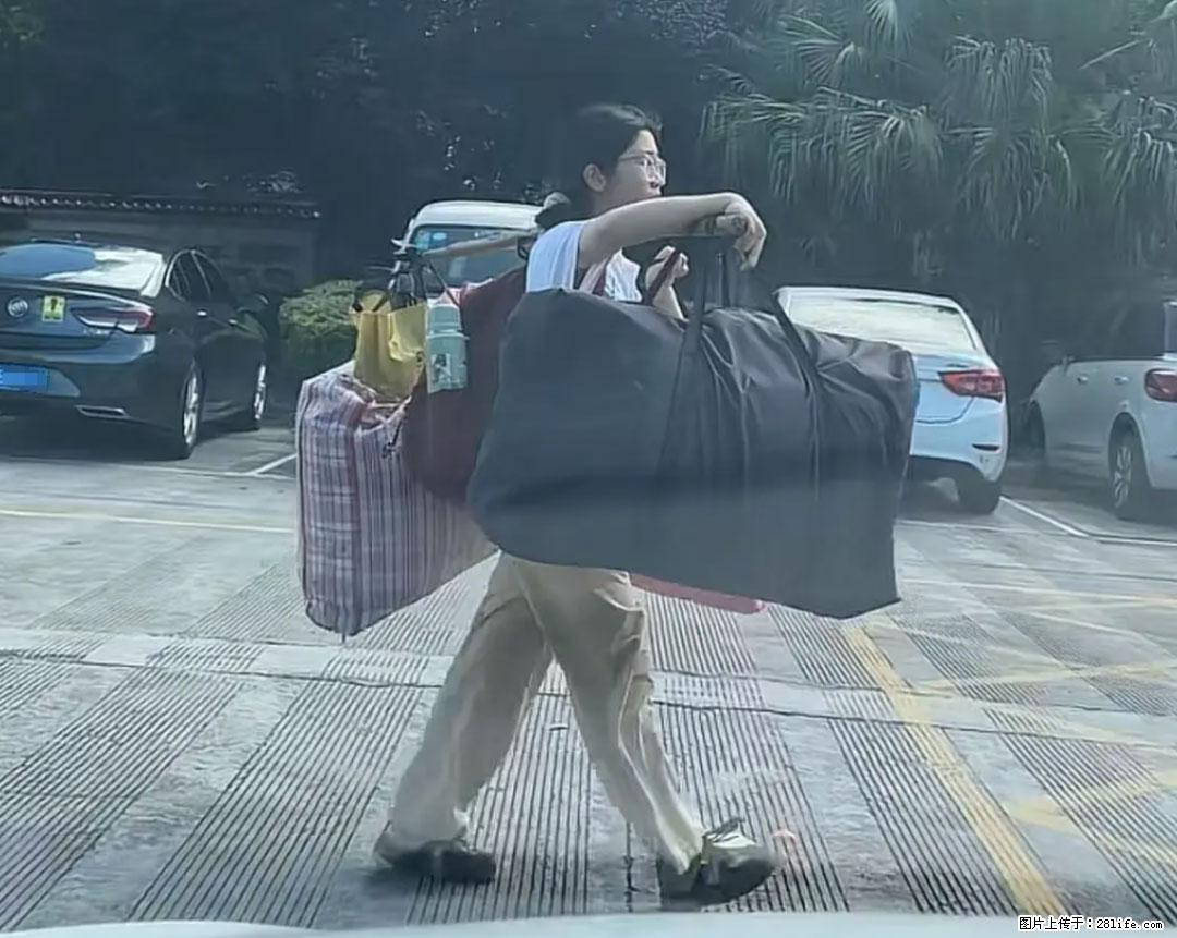 全网追的“扁担女孩”，找了一份暑假工，时薪12元 - 河源生活资讯 - 河源28生活网 heyuan.28life.net